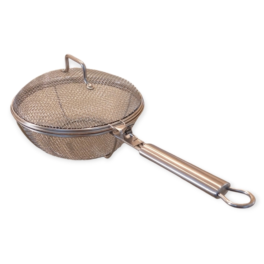 Stainless Steel Mesh Chef's Pan Grill Basket with‎ Lid & Non Removable Handle